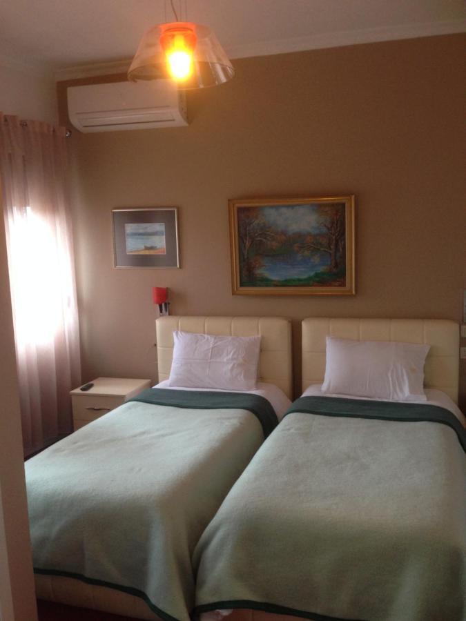 Hotel Bujtina Bicolli Корча Экстерьер фото