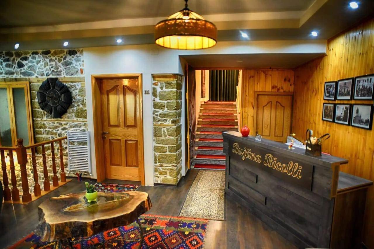 Hotel Bujtina Bicolli Корча Экстерьер фото