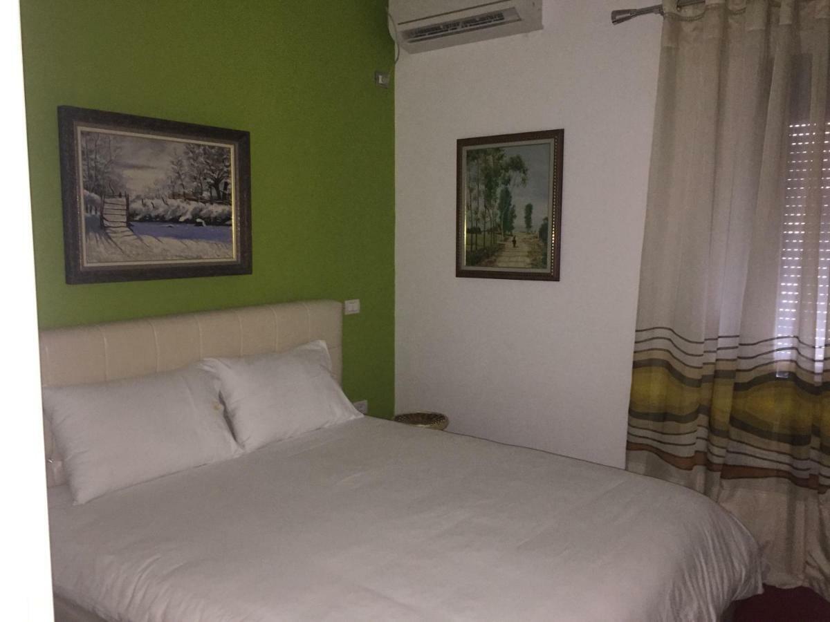 Hotel Bujtina Bicolli Корча Экстерьер фото